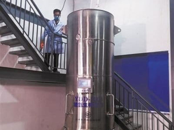 Người đàn ông quyết định đông lạnh vợ 50 năm để chờ vợ 'hồi sinh', mới được 4 năm mà câu chuyện đã có cái kết không ngờ