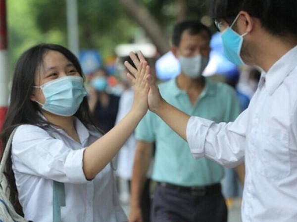 Chính thức: TP.HCM miễn học phí kỳ 2 cho học sinh