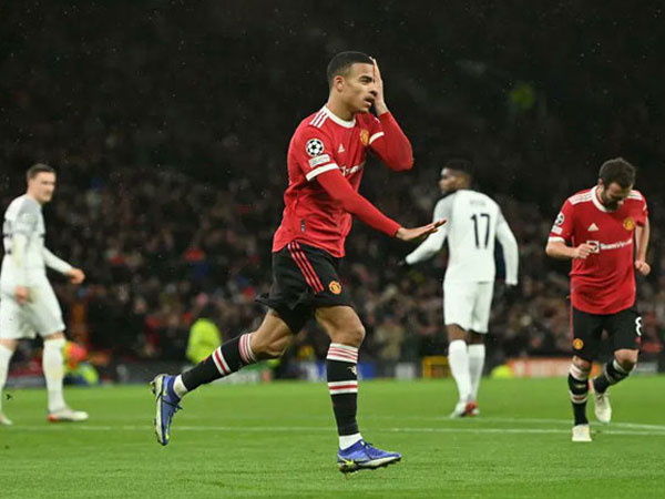 Rangnick tung đội hình siêu dị, MU bị Young Boys cầm hòa