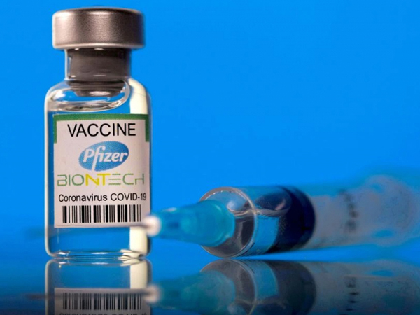 Tiêm 3 mũi vaccine chưa chắc hiệu quả với Omicron?