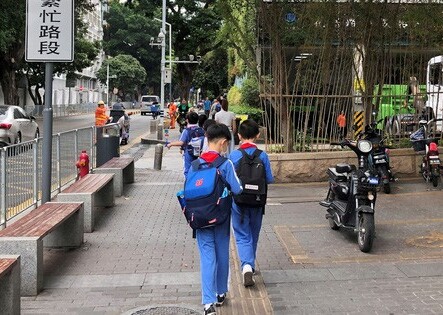 Trung Quốc báo cáo ca nhiễm virus cúm gia cầm H5N6 ở người