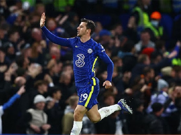 Thắng nghẹt thở vào phút chót, Chelsea vẫn đứng dưới Man City và Liverpool