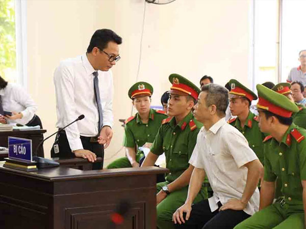 Những bất thường trong tố tụng vụ cựu Bí thư Bến Cát kêu oan