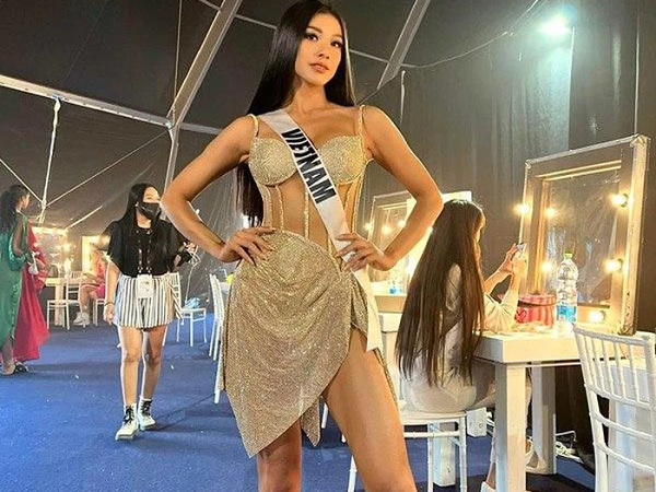 Hoá ra Kim Duyên 'vung kéo' cắt váy Hương Giang để đi thi Miss Universe