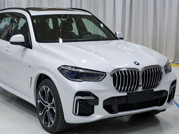 'Soi' SUV hạng sang BMW X5 lần đầu tiên có phiên bản kéo dài