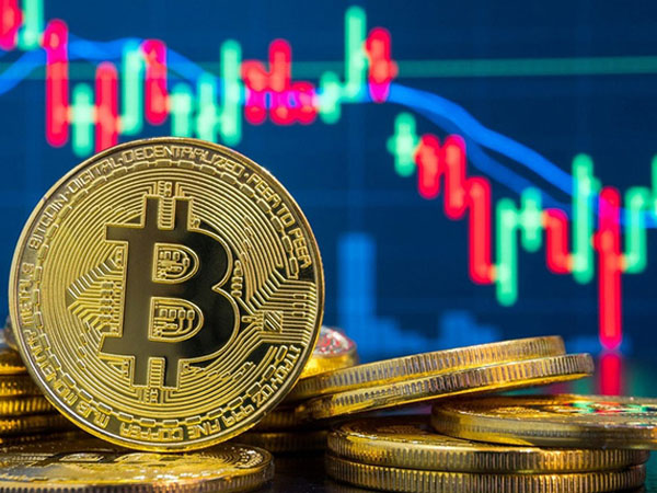 Một cú sập sàn đêm qua, giá bitcoin bốc hơi 120 triệu đồng