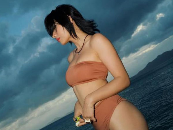 Lâu lắm mới thấy Châu Bùi diện bikini còn tiết lộ phản ứng bất ngờ của mẹ