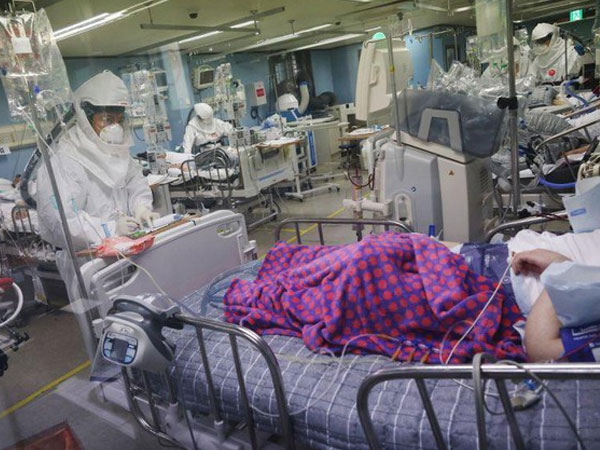 Covid-19: Hàn Quốc trải qua ngày chết chóc nhất, Trung Quốc thêm ca Omicron