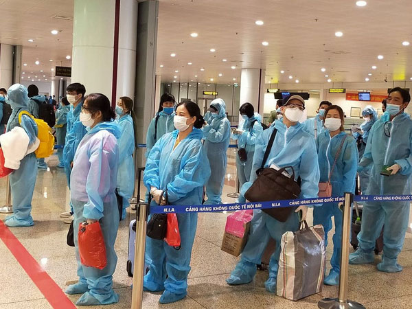 Đề xuất rút ngắn thời gian cách ly tại nhà với người nhập cảnh xuống 3 ngày