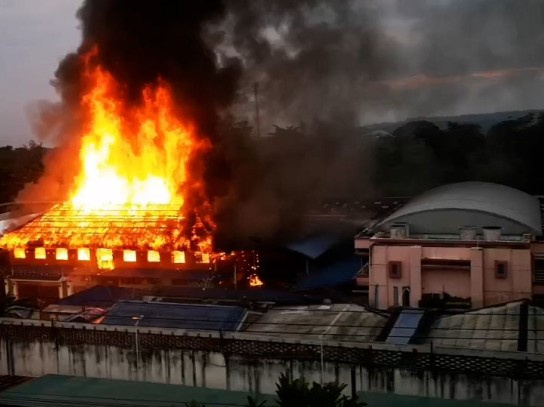 Bạo loạn tại nhà tù ở Thái Lan do bùng phát dịch Covid