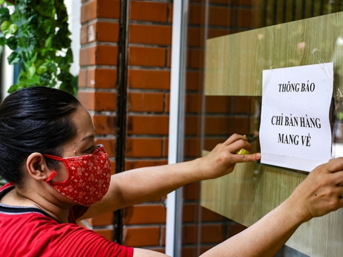 Quận Hoàn Kiếm yêu cầu chỉ bán hàng ăn uống mang về ở phường 'vùng cam'