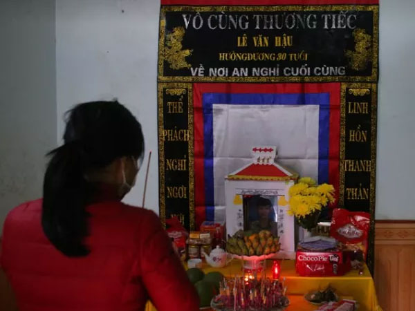 Tin nhắn cuối cùng của nạn nhân người Việt trong vụ chìm xuồng trên eo biển Manche