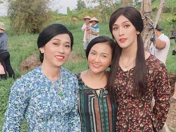 Hoài Linh tái xuất showbiz sau ồn ào từ thiện, diện mạo trong phim mới gây ngỡ ngàng
