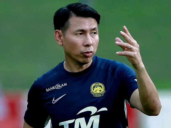 Thảm bại trước Việt Nam và Indonesia tại AFF Cup 2020, HLV Malaysia vừa về nước đã bị 'hỏi tội'