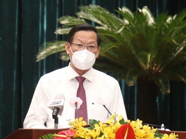 TP HCM: Chủ tịch quận, huyện muốn đi nước ngoài phải được Chủ tịch UBND thành phố đồng ý