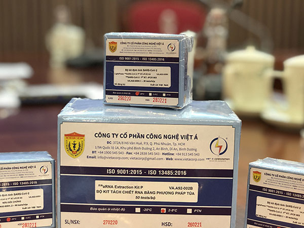Là địa phương chịu ảnh hưởng nặng nề của dịch COVID-19, vì sao Bắc Giang không mua kit xét nghiệm Việt Á?