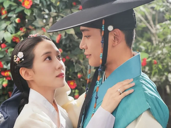 BXH 10 phim Hàn gây tiếng vang tuần 3 tháng 12: 'Our Beloved Summer' bỗng tụt hạng vì loạt phim này