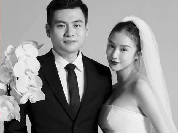 Salim bất ngờ khoe ảnh cưới 'tình bể bình' bên bạn trai thiếu gia sau màn cầu hôn lãng mạn