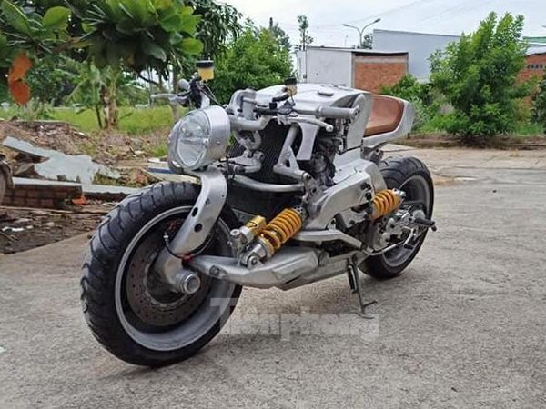 Những chiếc xe độ ấn tượng của biker Việt năm 2021