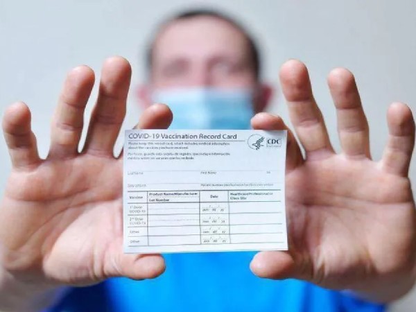 Nguy cơ viêm cơ tim sau khi tiêm vaccine Pfizer và Moderna