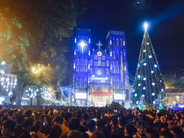 Hà Nội: Dừng hoạt động vui chơi giải trí, cấm đường quanh hồ Gươm và Nhà thờ lớn đêm Noel