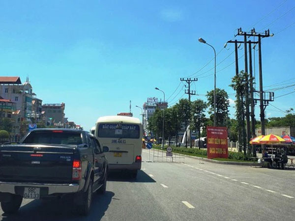 Hơn 1.600 F0, Bắc Giang buộc người ngoại tỉnh phải có giấy xét nghiệm