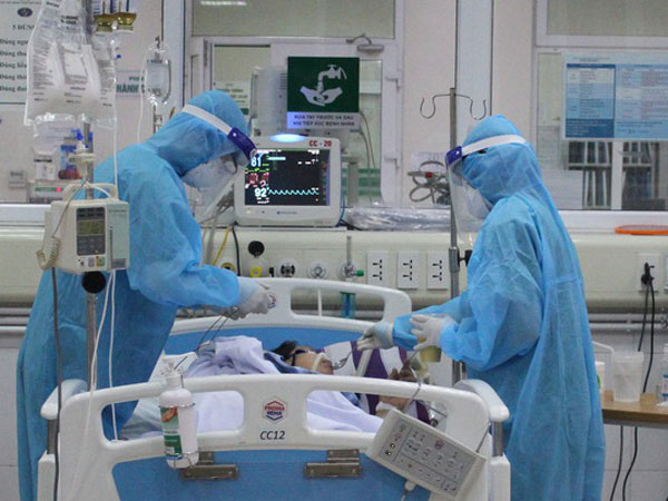 Người dân Hà Nội khi test nhanh dương tính với SARS-CoV-2 cần làm gì?