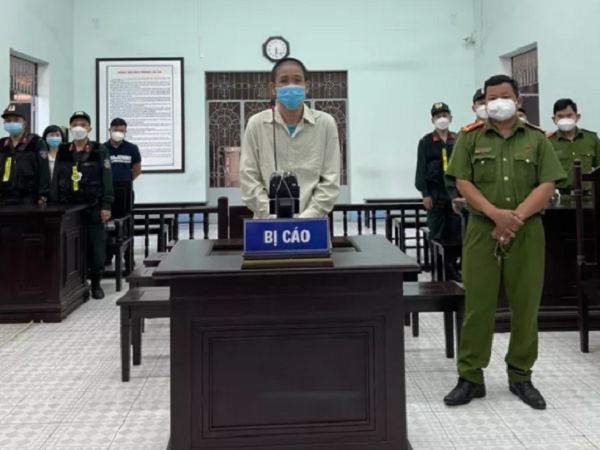 Tống tiền bà Nguyễn Phương Hằng, nam thanh niên lãnh 1 năm tù treo