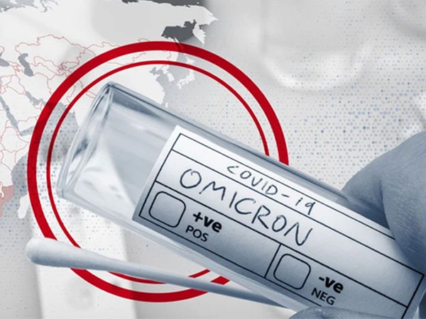 Bao nhiêu người đi cùng chuyến bay với bệnh nhân nhiễm biến chủng Omicron đầu tiên ở Việt Nam?