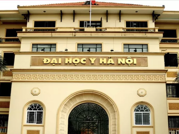 Trường ĐH Y Hà Nội báo cáo Bộ Y tế, Bộ GD-ĐT về việc Hiệu trưởng bị 'tố' gạ tình nữ sinh viên