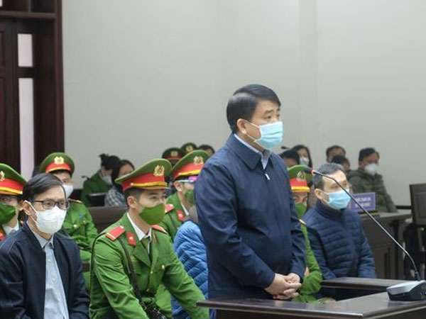 Niêm phong vật chứng mới, phiên tòa xử ông Nguyễn Đức Chung đột ngột tạm dừng