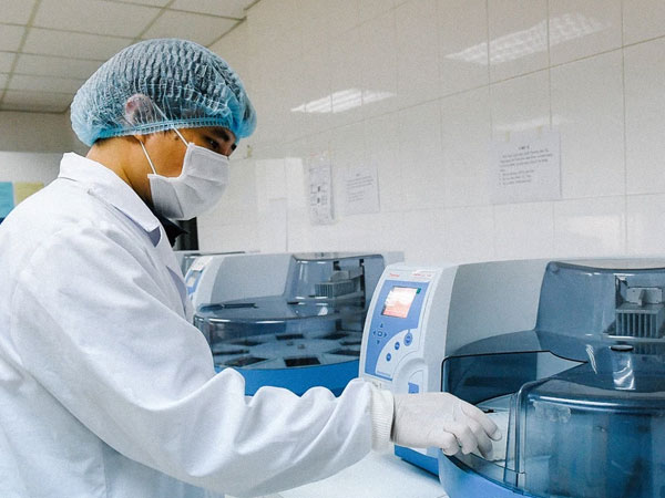 Hà Nội thông tin về 28 trường hợp dương tính nghi ngờ liên quan đến chủng Omicron