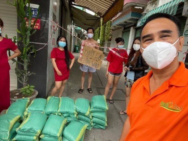Sao Việt làm từ thiện tích cực nhất năm 2021