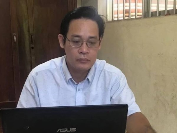 Thầy giáo xin nghỉ dạy vì 'vấn nạn dối trá' được thôi việc