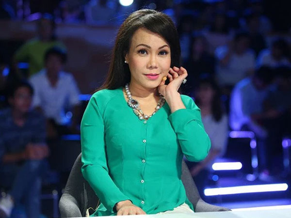 Bị antifan nói làm việc này suốt 20 năm, NS Việt Hương đáp căng: 'Vu khống thì bỏ qua 1 lần, lần sau công an kiếm nhé'
