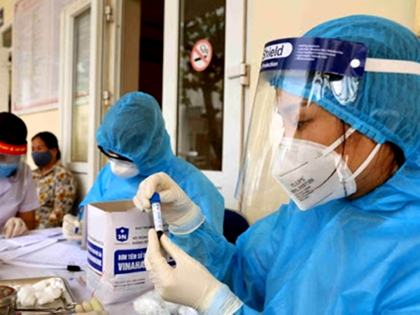 Ngày 31/12: Hà Nội tiếp tục đứng đầu về số ca mắc Covid-19 trên cả nước, trong đó có 612 trường hợp được phát hiện tại cộng đồng