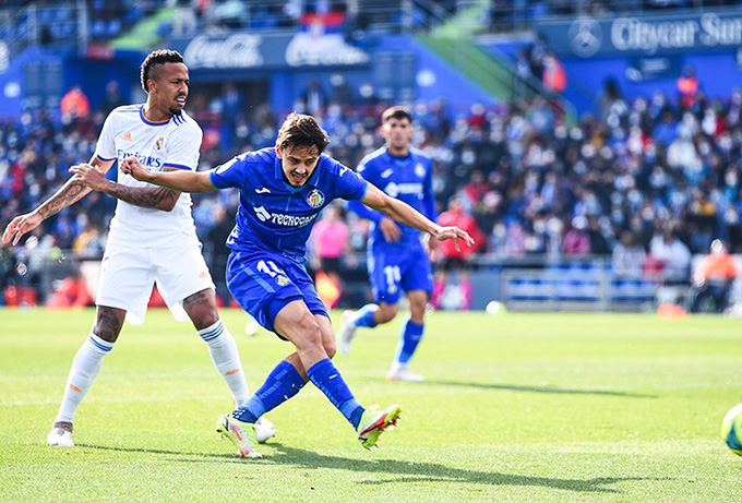 Thua Getafe, Real Madrid đứt mạch bất bại ở con số 15
