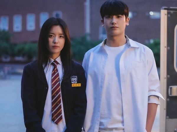 7 cặp đôi Kdramas được fan 'đẩy thuyền' cập bến thành công năm 2021: 'Happiness' sau tất cả vẫn bên nhau