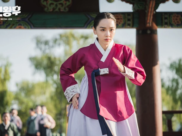 13 phim Hàn hài hước nhất năm 2021: 'Our Beloved Summer' vui nhộn, 'Vincenzo' như rạp xiếc trá hình