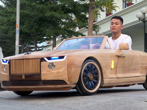Thợ mộc Việt 'đóng' Rolls-Royce Boat Tail bằng gỗ cho con chơi
