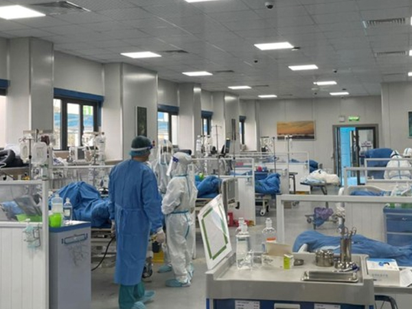 Số ca COVID-19 nặng, tử vong vẫn tăng
