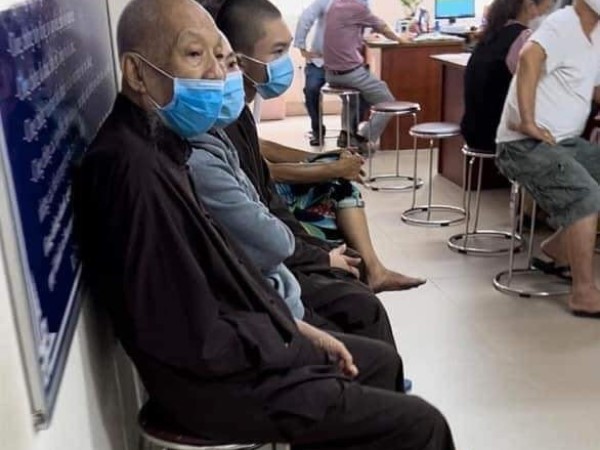 'Tịnh thất Bồng lai' lợi dụng tôn giáo, từ thiện để trục lợi: Công an xuyên đêm lấy lời khai
