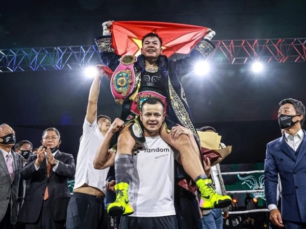 Nhà vô địch boxing thế giới Thu Nhi dự SEA Games 31