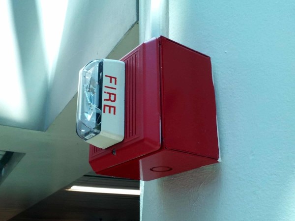 Thiết bị báo cháy không hoạt động, hỏa hoạn làm ít nhất 13 người chết