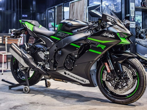 'Thần sấm' Kawasaki ZX-10R nghi phạm cướp ngân hàng tậu 'khủng' cỡ nào?