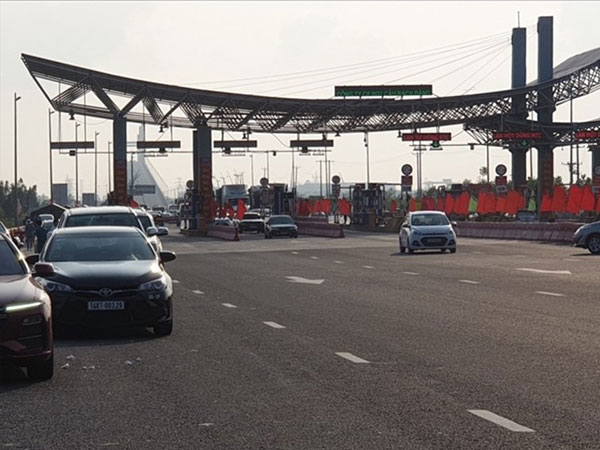 Một tỉnh dừng toàn bộ các chốt kiểm soát ra-vào tỉnh