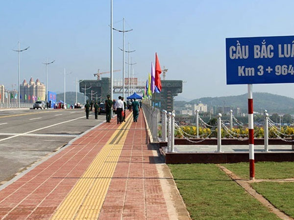 Trung Quốc mở dần cửa khẩu, sớm thoát ùn tắc để về ăn Tết