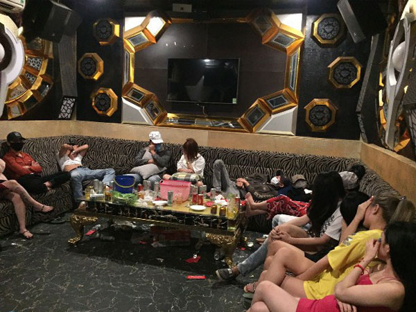 Vì sao Quảng Nam cấm vũ trường, karaoke… dịp Tết?