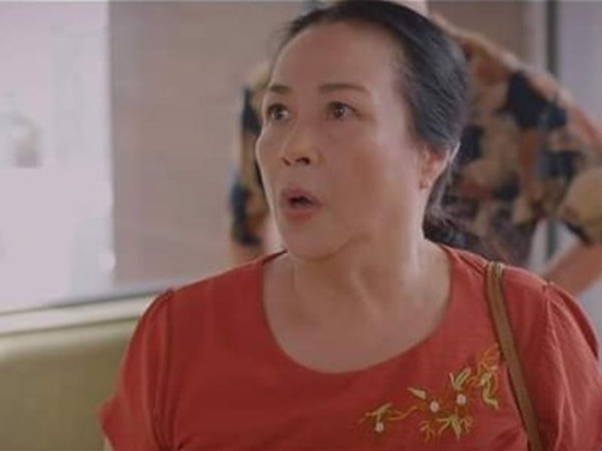 Vì sao hình ảnh 'người mẹ quốc dân' ở 'Thương ngày nắng về' lại gây tranh cãi?