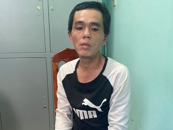 Con nghiện xông vào nhà cướp điện thoại của bé trai 8 tuổi